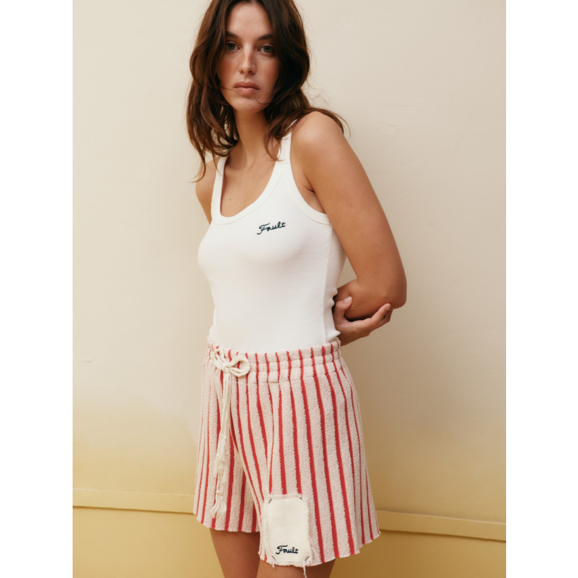 Rouge Fault Shorts side